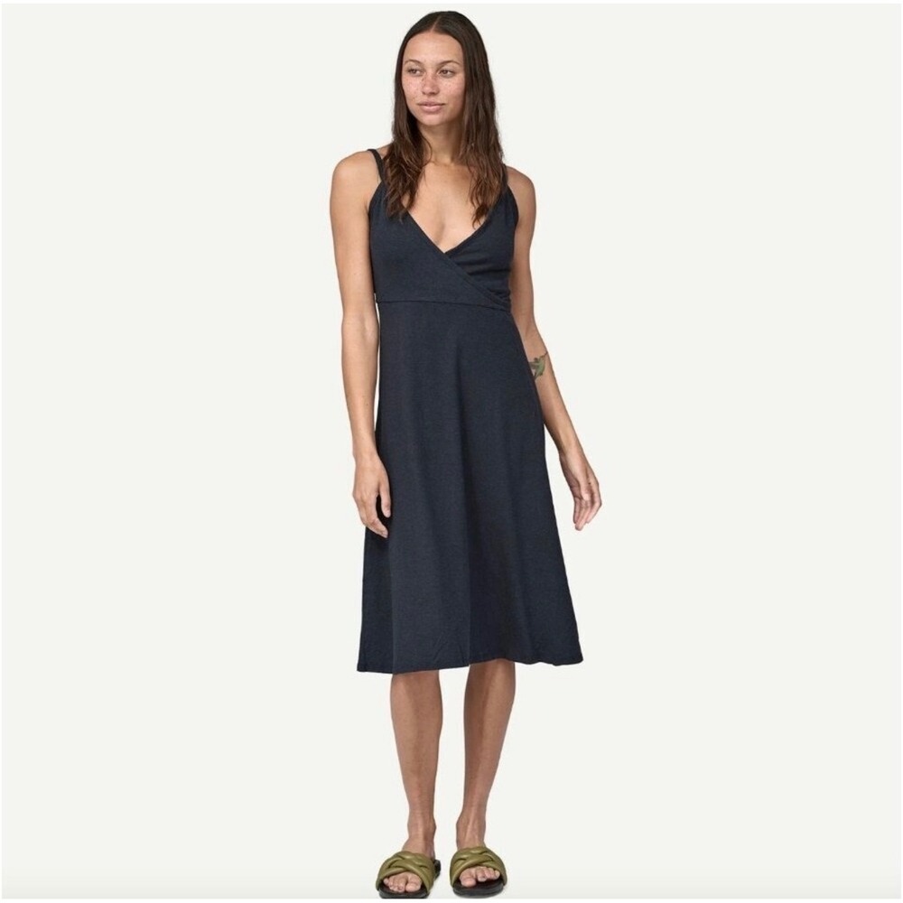 NEW Patagonia Wear With All Dress Womens Medium Pitch Blue 75220 V-Neck Midi